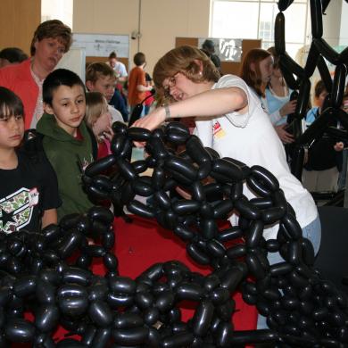 Carbon nanotube balloons